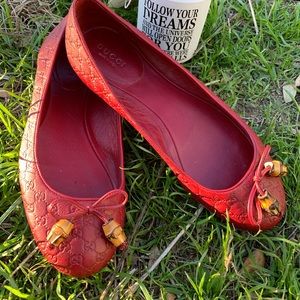 Gucci Red Leather GG Embossed Bamboo-Tip Ballet Flats